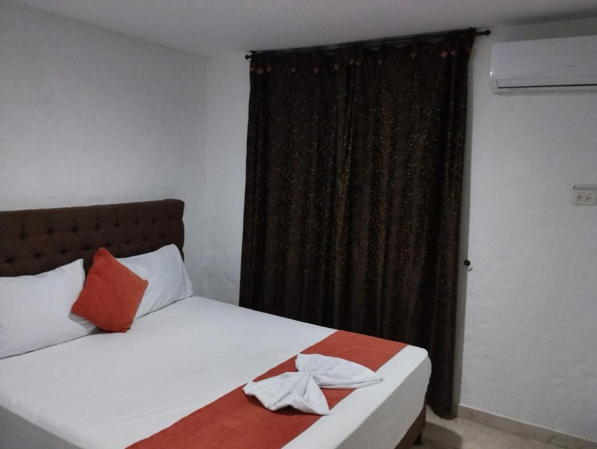 מלגאר Blue Star Hotel מראה חיצוני תמונה