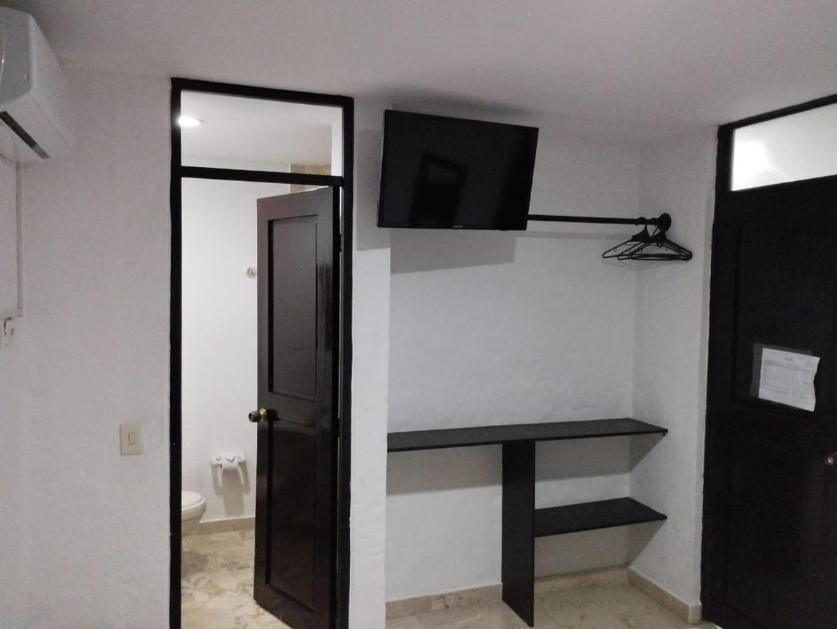 מלגאר Blue Star Hotel מראה חיצוני תמונה