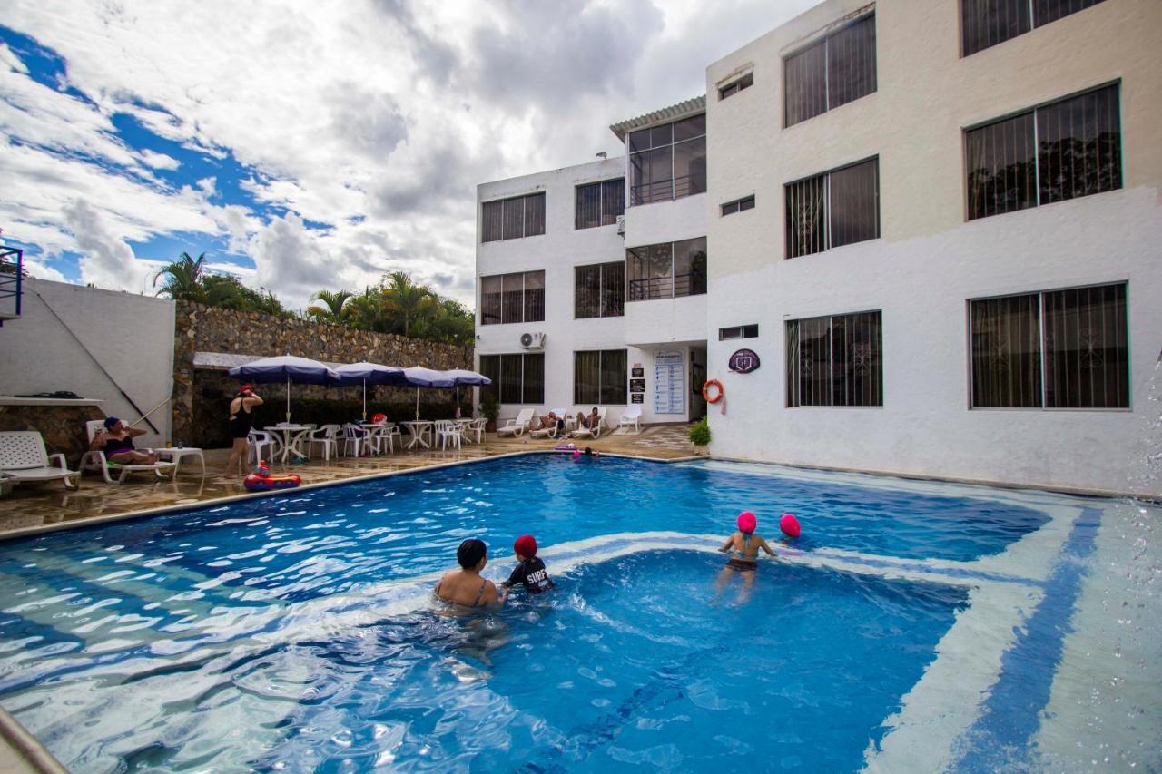 מלגאר Blue Star Hotel מראה חיצוני תמונה
