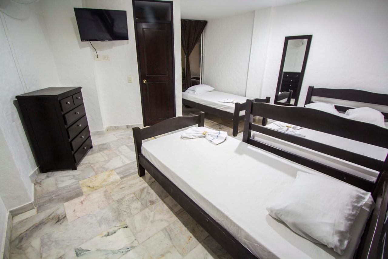 מלגאר Blue Star Hotel מראה חיצוני תמונה